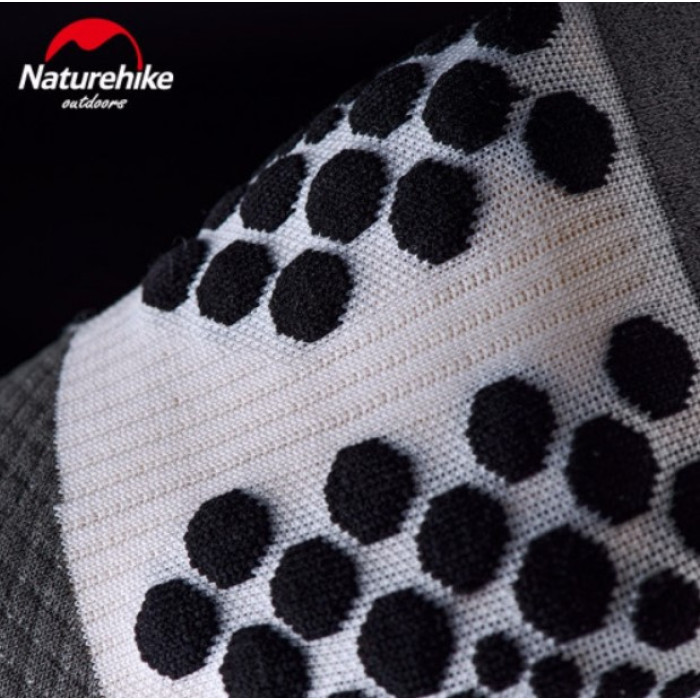 Спортивні шкарпетки Naturehike розмір 39-41, колір бежевий (NH17A002-W)