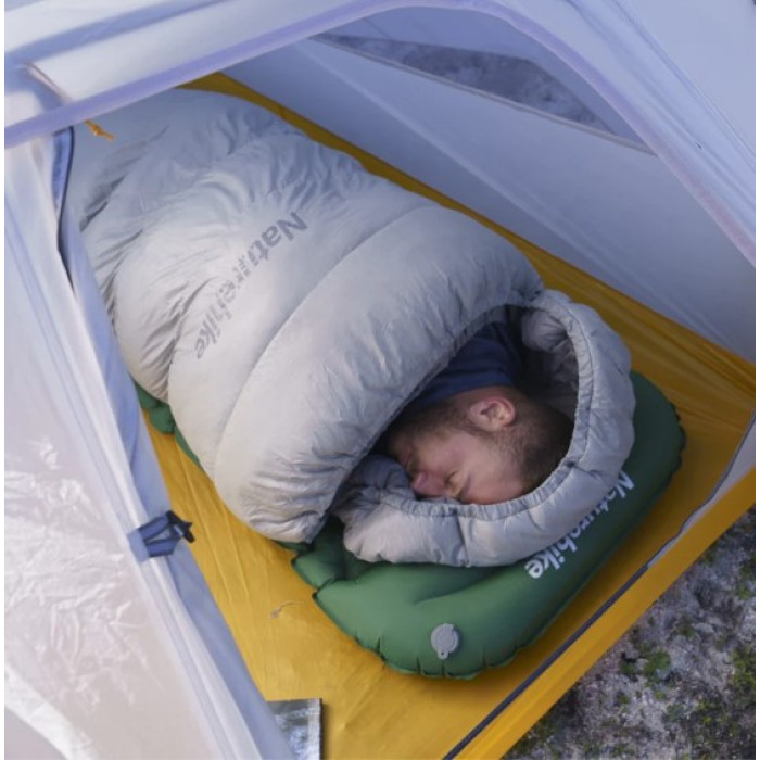 Килимок надувний з подушкою та помпою для надування Naturehike зелений (CNK2300DZ0001)