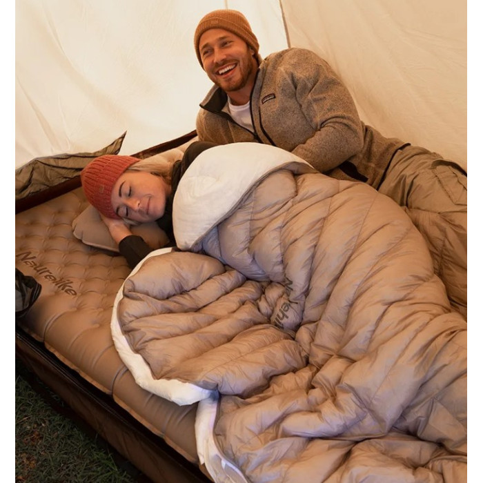 Двомісний надувний килимок Naturehike R Value: 4,8, розмір 205 х 150 х 15 см колір бежевий (CNK2300DZ011)