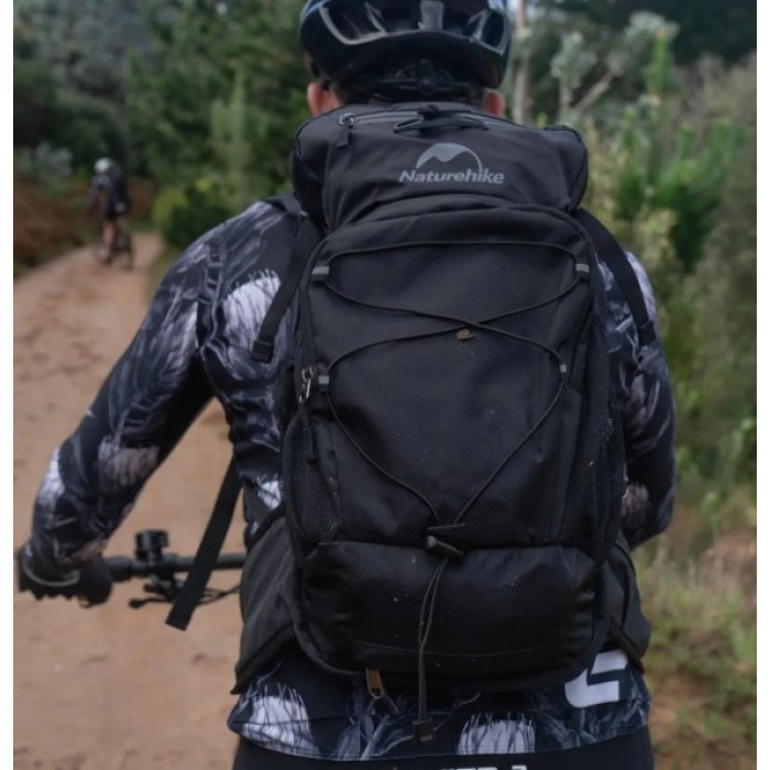 Рюкзак для велоспорту Naturehike CNK2300BB011, чорний