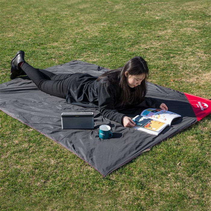 Килимок для пікніка водостійкий надлегкий Naturehike Moisture Picnic Mat NH17D050-B, 145x200 см, чорний