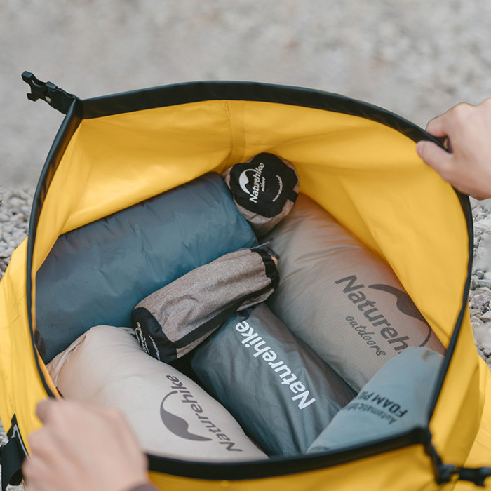 Водонепроникна дорожня сумка Naturehike CNK2450XB015, 60 л, жовта