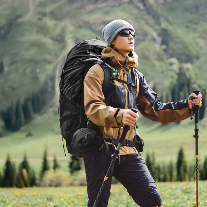 Рюкзак туристичний Naturehike Helium CNK2450XB014, 70 л, чорний, M