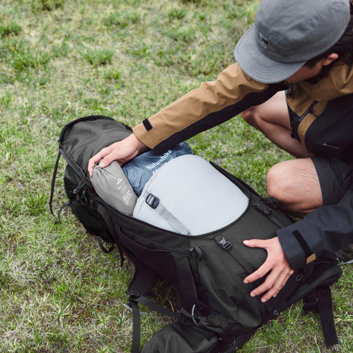 Рюкзак туристичний Naturehike Helium CNK2450XB014, 70 л, чорний, L