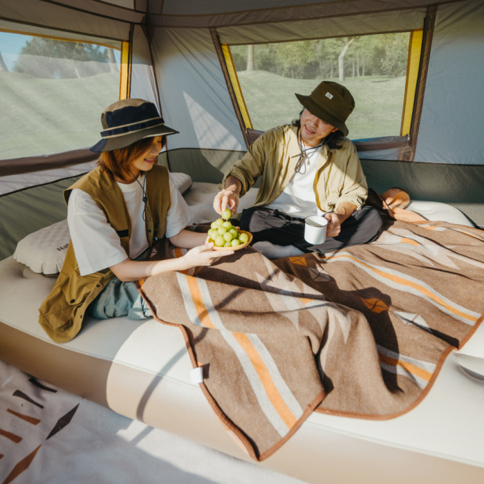 Чотиримісний намет Naturehike Cape Series 5.2 сіро-коричневий CNK2450WS037