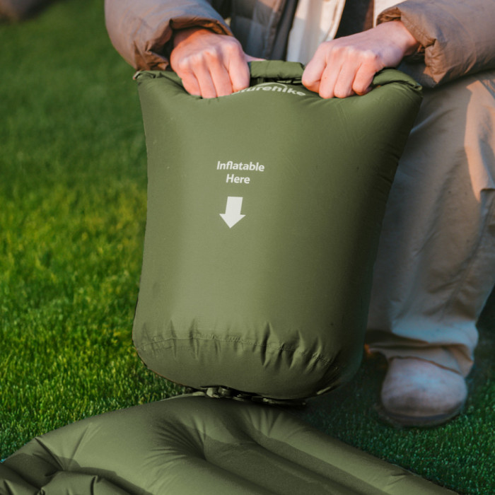 Матрац туристичний надувний одномісний Naturehike CNK2550WS019, 200х60х6.5 см, синій, для кемпінгу із мішком для надування